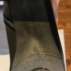 ショートブーツ黒合皮sサイズ
の画像