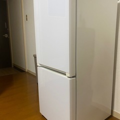 【受け渡し予定者決まりました】Hisense 商品名 2ドア冷凍冷蔵庫 B& HR-G13A-Wの画像