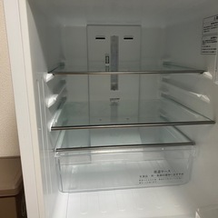 【受け渡し予定者決まりました】Hisense 商品名 2ドア冷凍冷蔵庫 B& HR-G13A-Wの画像