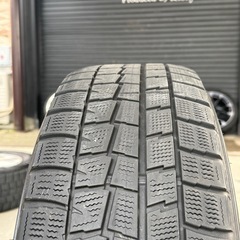 30アルファード用スタッドレス4本セットの画像