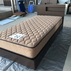 収納 LED照明 コンセント2口付き シングルベッドフレーム&シーリー高級マットレス②の画像