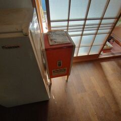 冷蔵庫とフリーザー等の画像