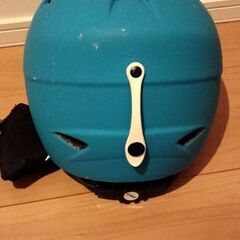 スキー・スノボ用　子供用ヘルメットとゴーグルの画像