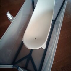 ベビーバス (ストッケ フレキシバス·ニューボーンサポート)の画像