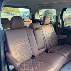 20アルファード　８人乗りの画像