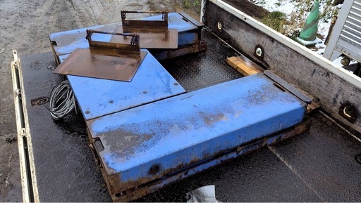 自動車　床置きリフト　3t  リモコン付　バンザイ　イヤサカ　安全　整備、メンテ、修理