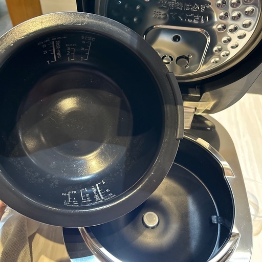 【シャープIH炊飯器】【5.5合炊き】2024年製★クリーニング済み/6ヶ月保証付き【管理番号1122】野