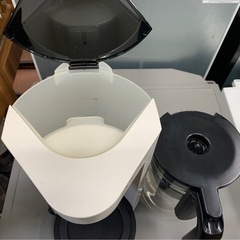 ★メルカリよりも安く★CORES コレス 5カップコーヒーメーカー C301WH 2017年製 コーヒーメーカー※商品の状態等は現物にてご確認ください。の画像