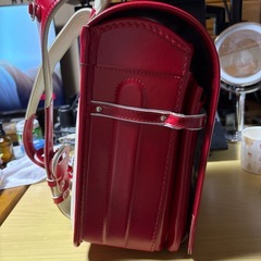 赤のランドセル
の画像