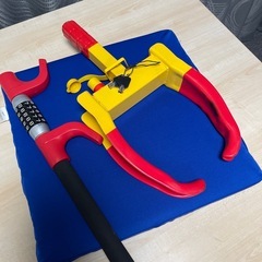 【決まりました】ハンドルロック　タイヤロックの画像
