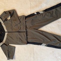 NIKEジュニアスポーツウェアの画像