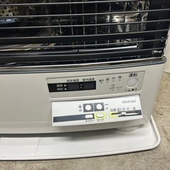 アース万代店　分解掃除済み　トヨトミ 半密閉式石油ストーブ HR-G650K 2020年製 木造17畳 /コンクリート27畳 煙突式ストーブの画像