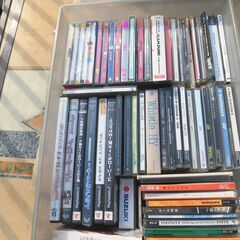 ４～５０枚のＣＤです。お話し中です。の画像