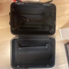 キャリーケース　ツートーン　鍵なしの画像