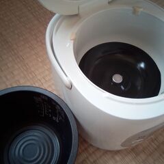 IH炊飯器 3合炊き ( 東芝〈RC-5PHE5〉)の画像