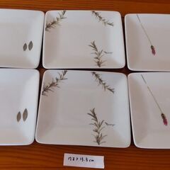 ジバンシィ　GIVENCHY　サラダボウル？５枚と四角いお皿６枚　まとめての画像