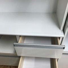 ジャングルジャングル貝塚店　食器棚　ホワイト　3枚扉　シンプルデザイン　貝塚市　二色浜　リサイクルショップの画像