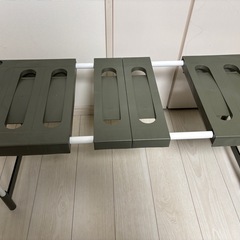 
🟢 中古 連結式多目的ラック/収納棚 (カーキ色) - 2セットの画像