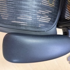 ハーマンミラー アーロンチェア　Bサイズの画像