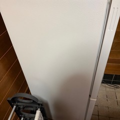 4年製・美品✨ TWINBIRD 2ドア冷蔵庫 (HR-F911) 110L – 浜松市
お引き取り優先の画像