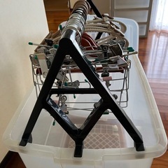 ハンガーラックの画像