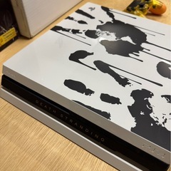 限定.ps4pro.1TB.コラボの画像