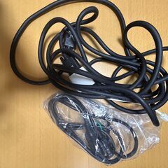 HITACHI CP-X2510 プロジェクター本体（付属品全てあり）の画像