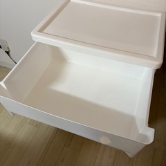 タンス 収納 4段 軽量 美品 白の画像