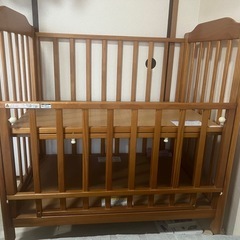 カトージ　ベビーベッドの画像