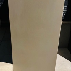 スチール引き戸収納棚の画像