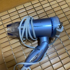 ドライヤーの画像