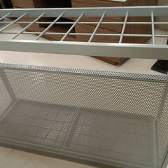 リユースのサカイ栃木店★ジモティ割あり★  傘立て シルバー W74×D27×H50 クリーニング済み TC11681の画像