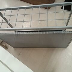 リユースのサカイ栃木店★ジモティ割あり★  傘立て シルバー W74×D27×H50 クリーニング済み TC11681の画像