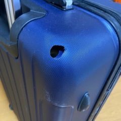 スーツケースの画像