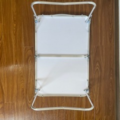 キャンプ用アルミテーブルの画像