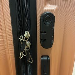 スーツケース　キャリーバッグの画像