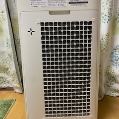 加湿空気清浄機 KI-JS70-W SHARP シャープ2019年製の画像