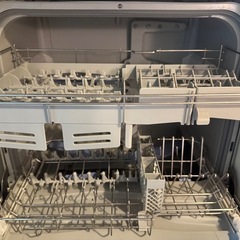 「非常に良い」Panasonic(パナソニック) 食器洗い乾燥機 ホワイト エディオンオリジナル[パワー除菌ミスト/低温ソフトコース機能搭載]
 NP-TME9 の画像