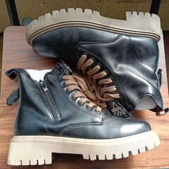 新品 23cm レディース ブーツ ブラック 厚底 シューズ サイドゴア 識別番号:【B140-S】の画像