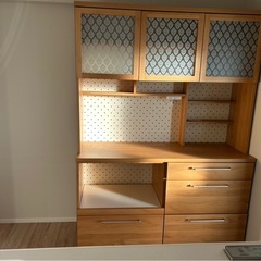 食器棚の画像