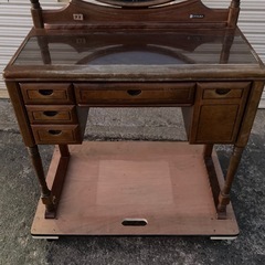 M1122709N 宮城県 引き取り ドレッサー 鏡台 レトロ 大塚家具 アンティーク調 インテリア 洋室 一面鏡 当時物 中古品 現状品の画像