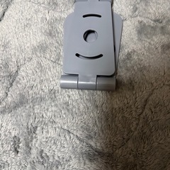 折りたたみ式スマホスタンドの画像