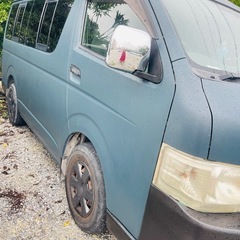 10人乗りハイエースの画像