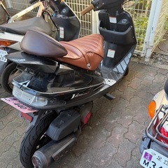 スズキアドレスV100の画像