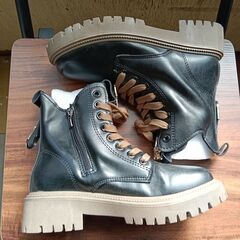 新品 22cm レディース ブーツ ブラック 厚底 シューズ サイドゴア 識別番号:【B141-S】の画像