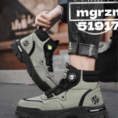 シューズ　バイクの画像