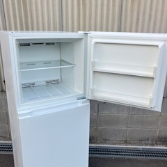 ヤマダセレクト 冷蔵庫 YRZ-F23H1 2021年製の画像