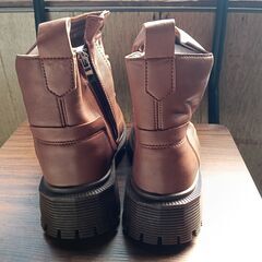 新品 22.5cm レディース ブーツ ブラウン 厚底 シューズ サイドゴア 識別番号:【B142-S】の画像
