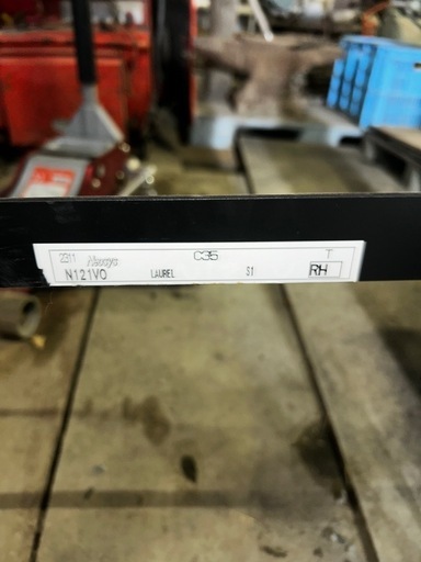 r34   35ローレルフルバケシートレール運転席