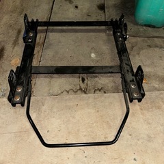 r34   35ローレルフルバケシートレール運転席の画像